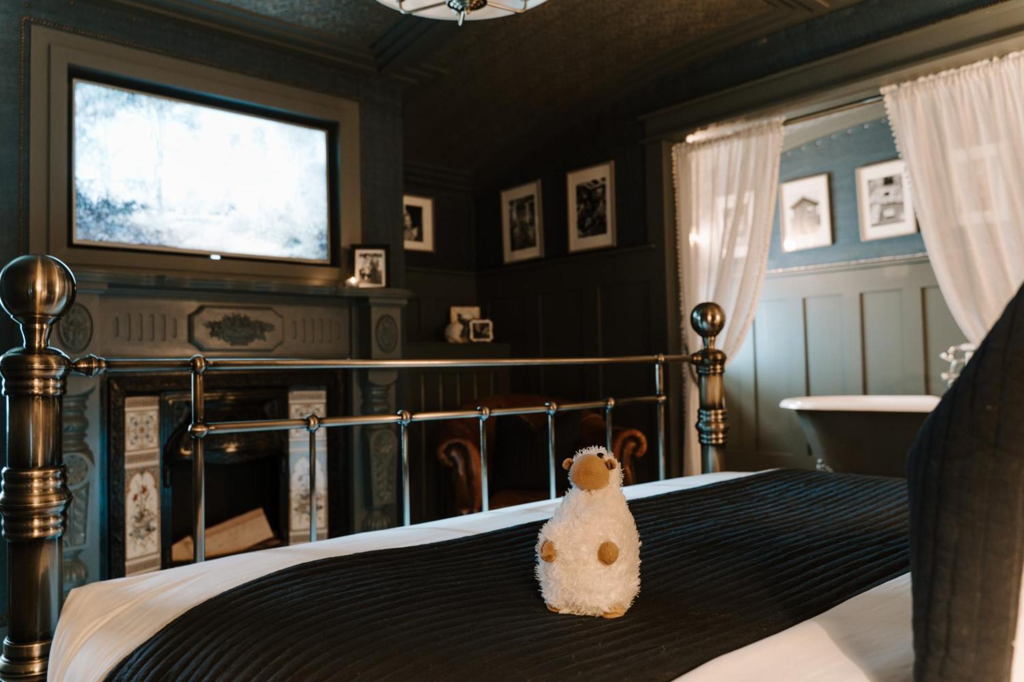 Sheddington Manor - 2 Bedroom Guest House & Cinema Belfast Eksteriør bilde